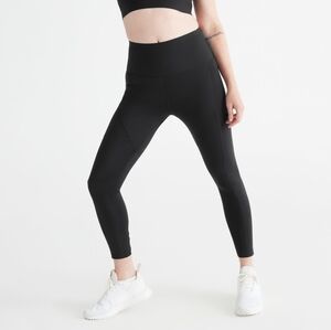 Knix LeakStrong™ Leakproof Legging in colour Black women's size Medium